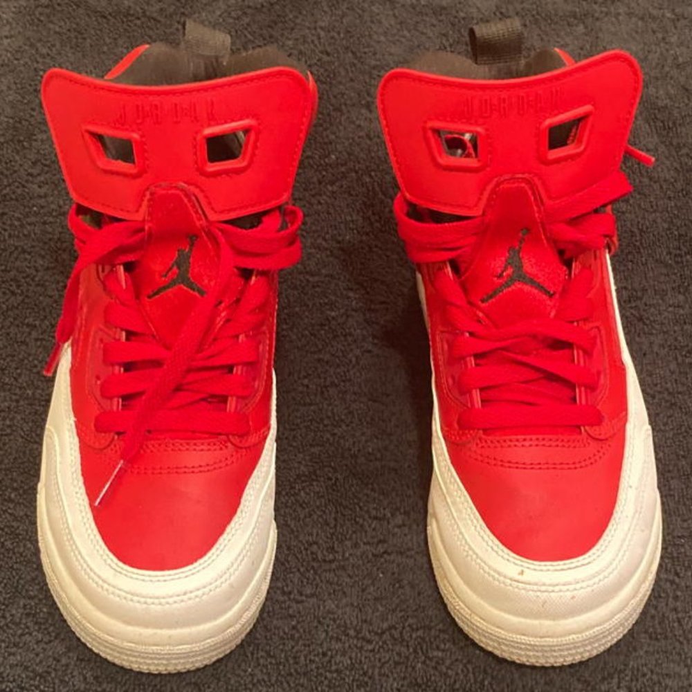 Size 6 (Y) - Jordan Spizike BG Mid Red